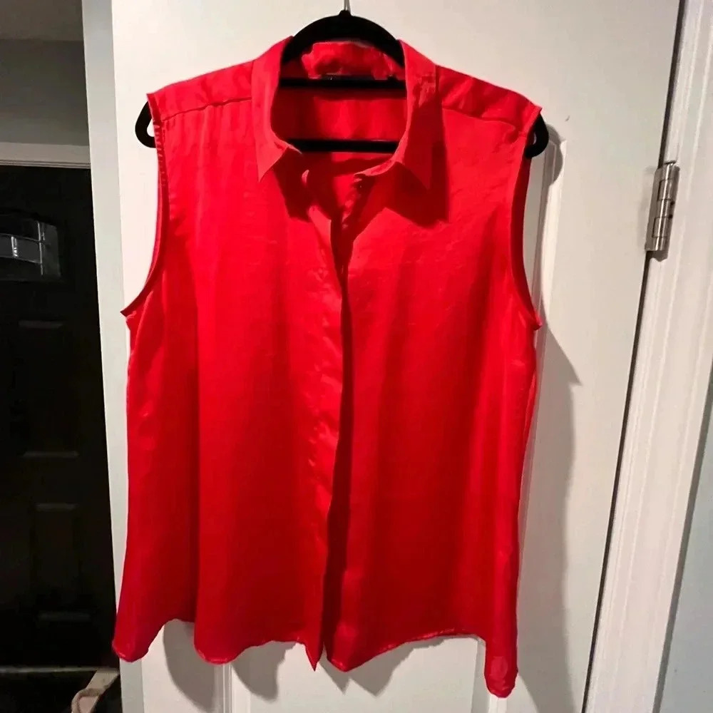 ~Violet & Claire~ Sleeveless Top - XL